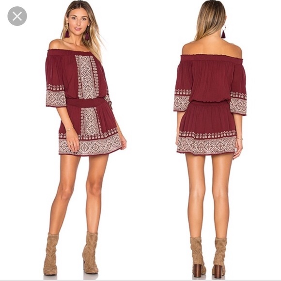 Tularosa Dresses & Skirts - Tularosa Fiona off the shoulder boho chic dress